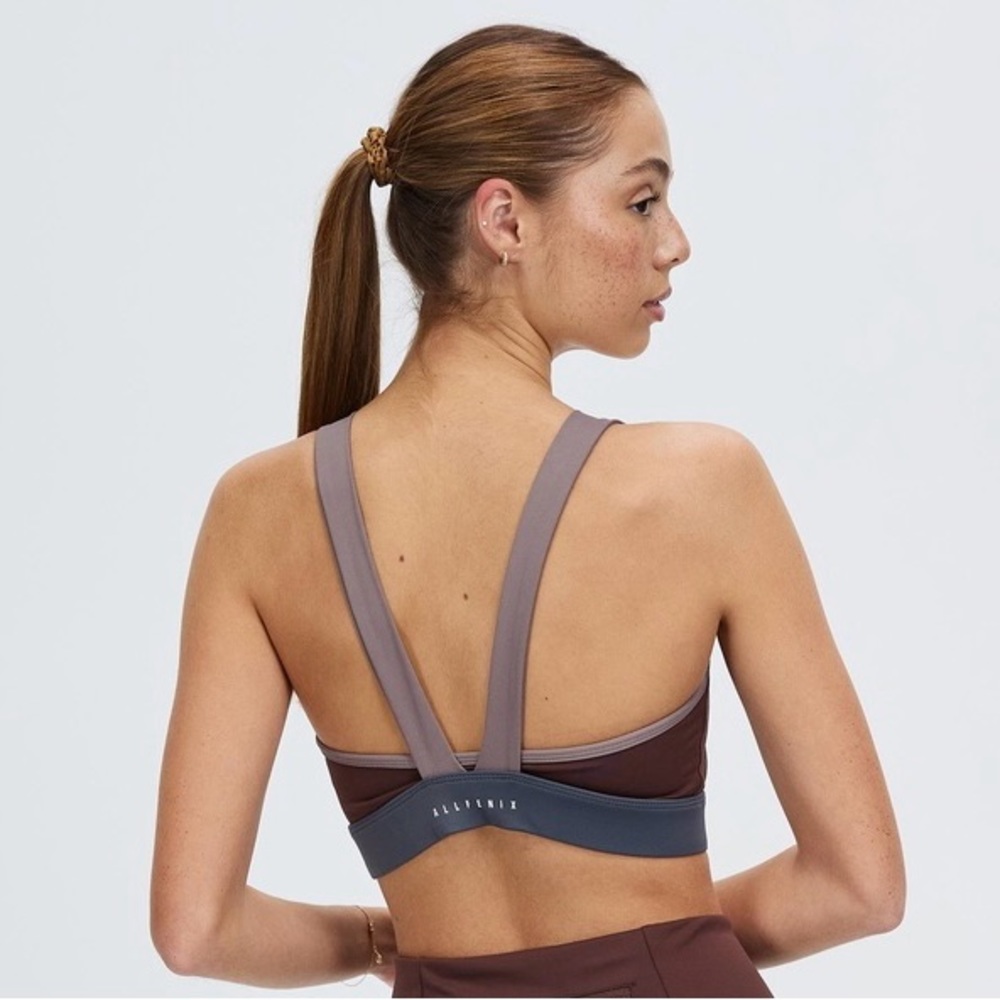 All Fenix NWT Stella Sports Bra & Rise 5” Bike Shorts Chocolate S - Picture 4 of 10